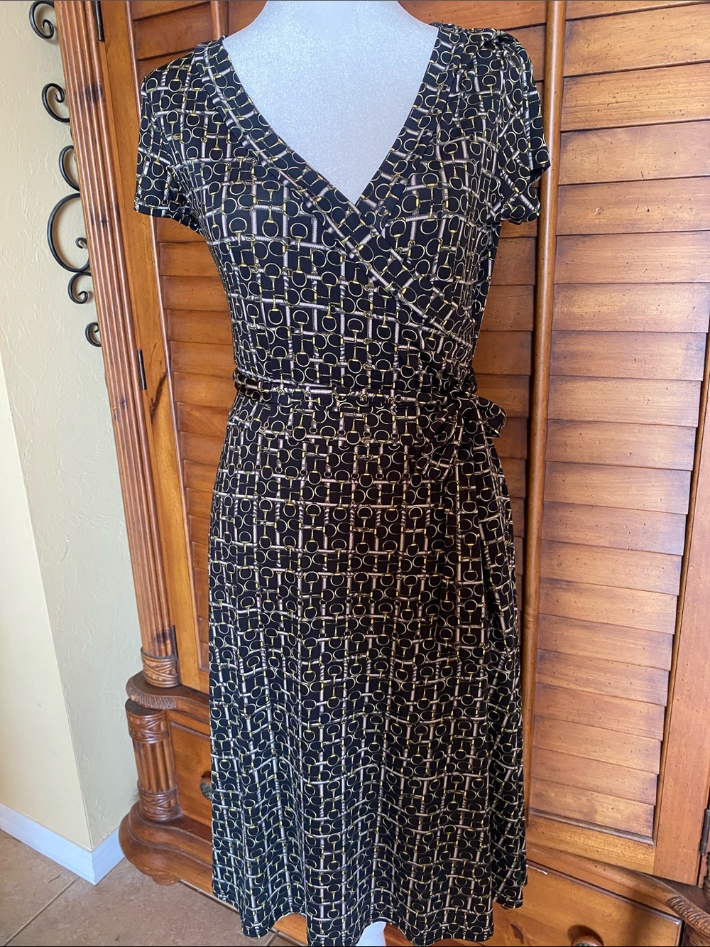 Janette, Wrap style dress small